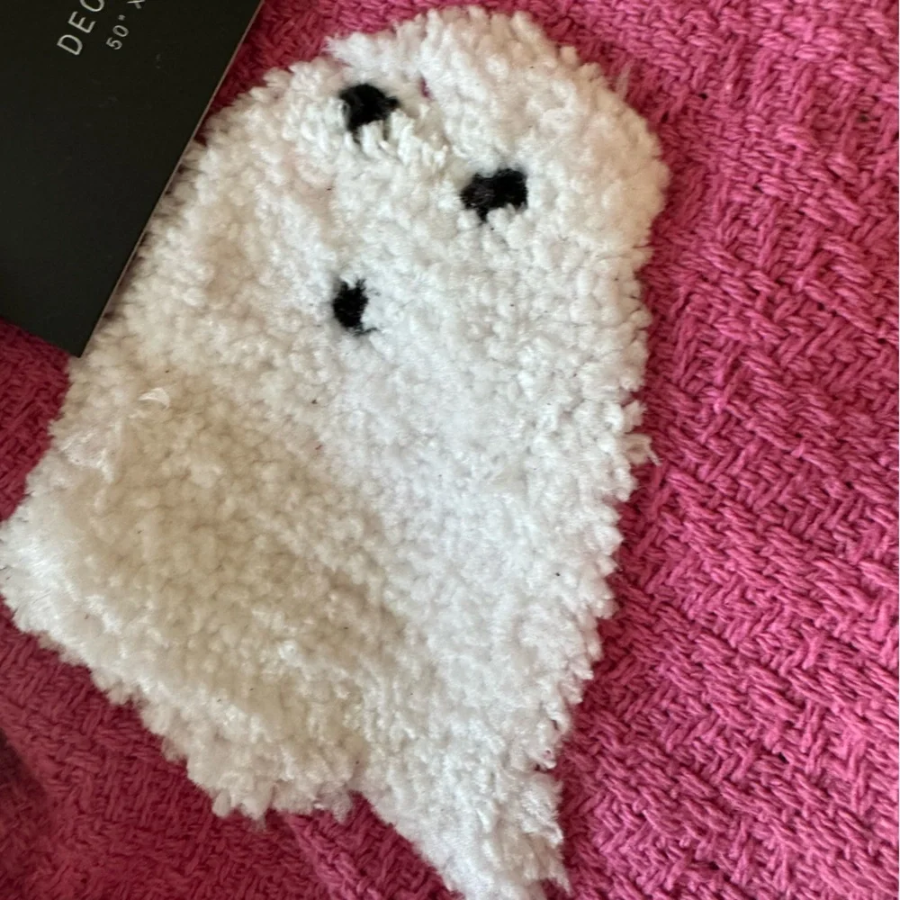 RACHEL ZOE LA/NY  ghost bal Mets are going VIRAL!grab yours here while you can👻